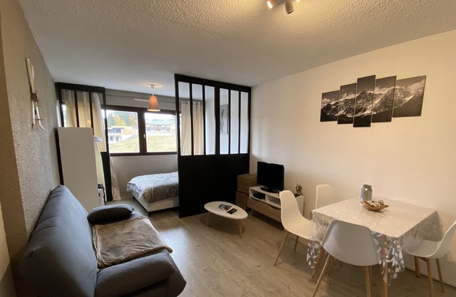 Apartment in the heart of Les Rousses Station (Skiing and hiking)
