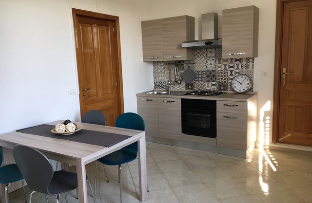 Apartment in villa near the sea