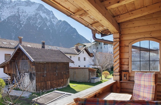 Apartment 'Karwendelblick' with Mountain View, Balcony and Wi-Fi