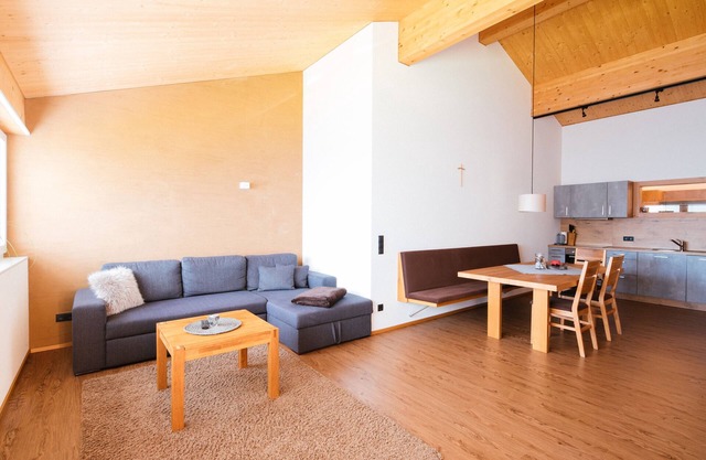 Apartment 'Konzett Top 4' with Mountain View, Shared Terrace and Wi-Fi