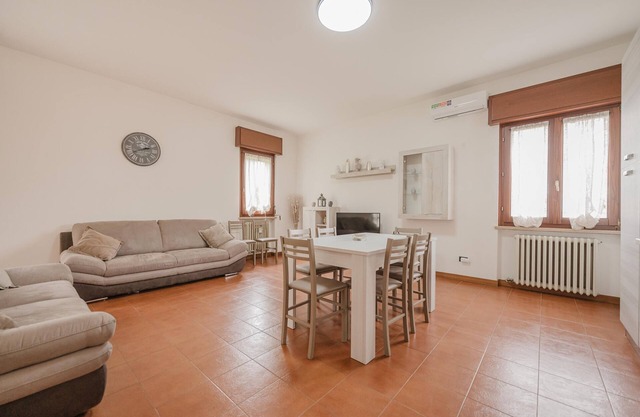 Apartment 'La Fenice' with Mountain View, Wi-Fi and Air Conditioning