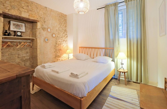 Apartment 'Le Relais Des Depeches' with Wi-Fi