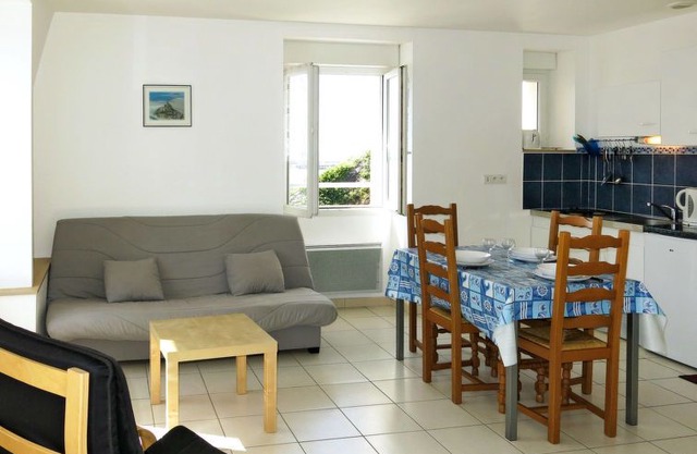Apartment Les Goelands (PGX302) in Pléneuf-Val-André - 4 persons, 1 bedrooms