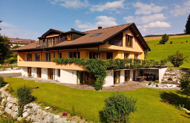 Apartment 'Lichtblick' with Mountain View, Balcony and Wi-Fi