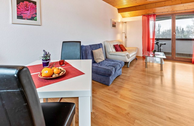 Apartment 'Lucia' with Lake View, Balcony and Wi-Fi