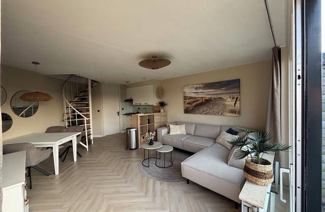 Apartment Luxus(6P) 250m from the beach, mid-May-Sept including a beachcabin