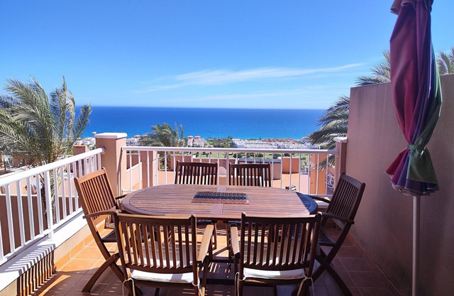 Apartment 'Marina Golf' with Sea View, Wi-Fi and Air Conditioning