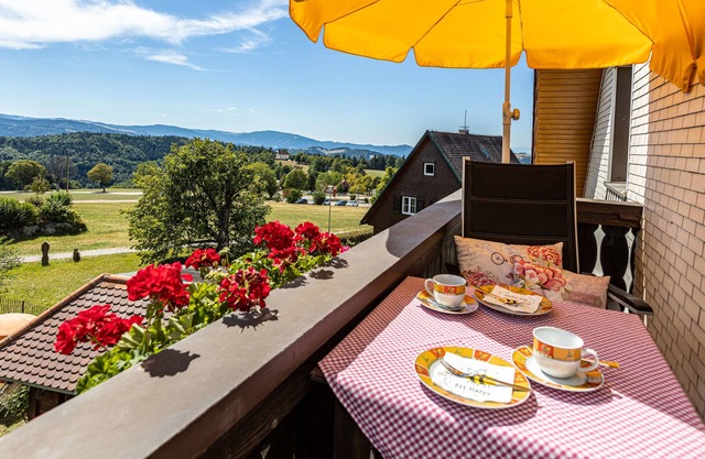 Apartment 'Möst' with Mountain View, Shared Garden and Wi-Fi