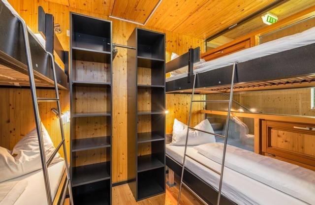 Apartment no. 3, 2 bedrooms, shower, WC - 3 nights - "Holzboxen" Planneralm Alpin