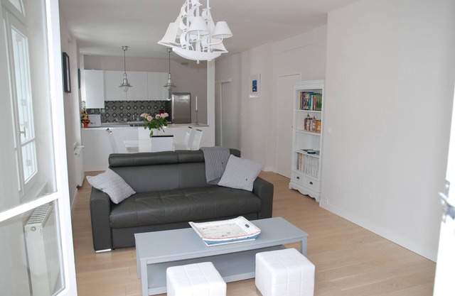 Apartment of charm and authenticity full center