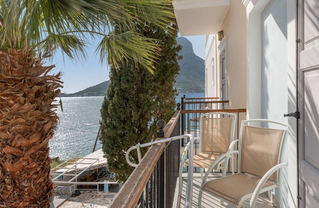 Apartment 'Persefoni Side Sea View' with Shared Garden, Wi-Fi and Air Conditioning