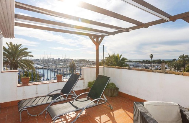 Apartment Port Vilanova by Interhome