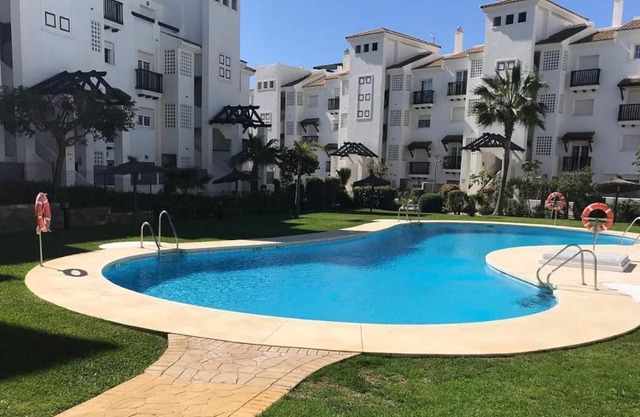 Apartment "Residencial Duquesa 0412 Bajo A" with Shared Pool & Wi-Fi