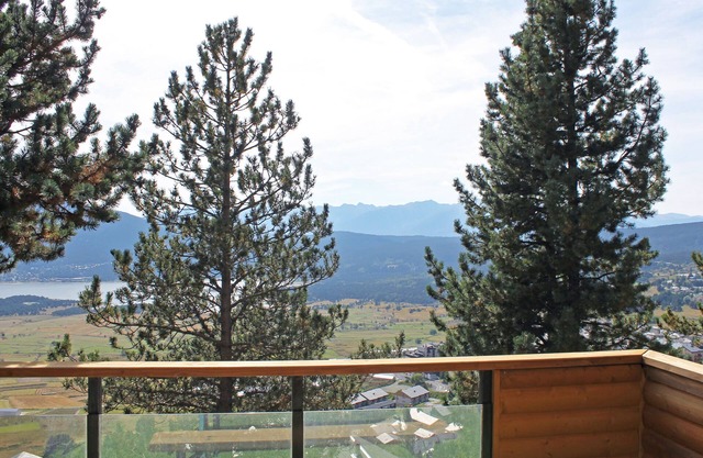 Apartment SAPIN in chalet overlooking Lake Matemale
