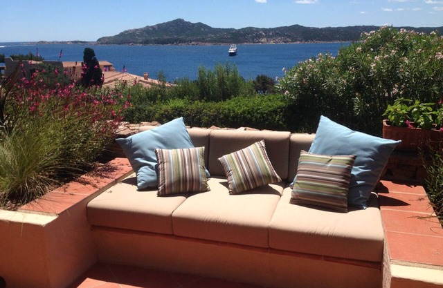 Apartment sea view-terrace in a residential complex near Porto Cervo