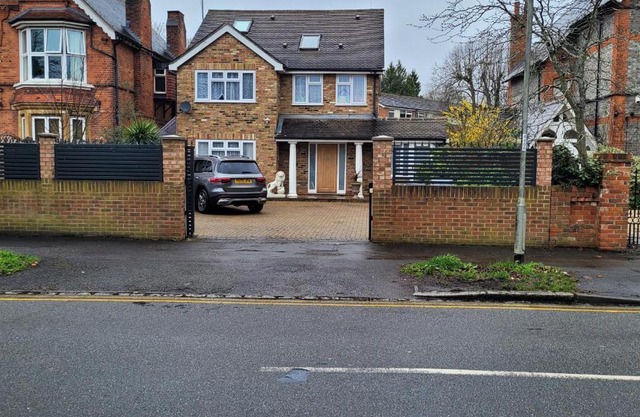 Apartment - Sleeps 2 - Parking - Wi-Fi