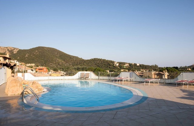 Apartment "Sobìa Pitticca" close to the Beach with Sea View, Pool, Terrace & Garden