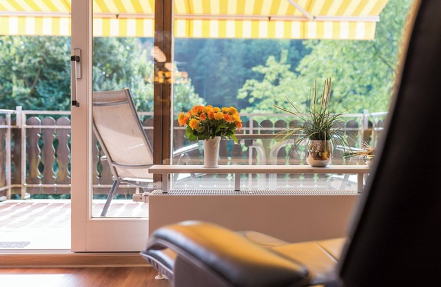 Apartment 'Sonnenschein' with Shared Garden, Balcony and Wi-Fi