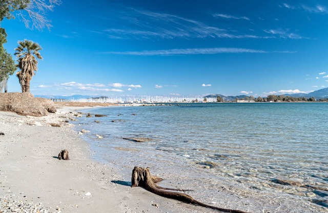 Apartment 'Sotiria House' with Private Terrace, Wi-Fi and Air Conditioning