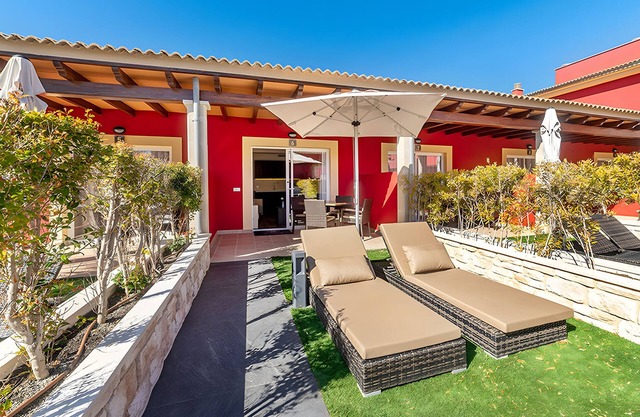 Apartment 'Standard 1' with Shared Pool, Wi-Fi and Air Conditioning