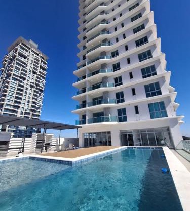 Apartment Tower Luxury Home Palace a 100 mts Shopping del Sol con parking amplio