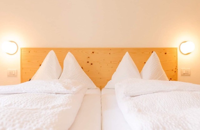 Apartment Trilocale Ronzo with Mountain View, Balconies & Wi-Fi