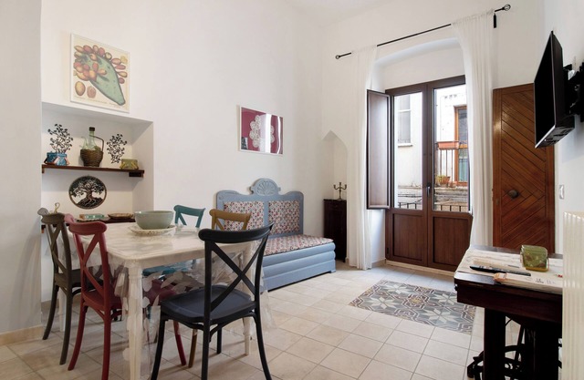 Apartment 'Unit 1' with Shared Terrace, Wi-Fi and Air Conditioning