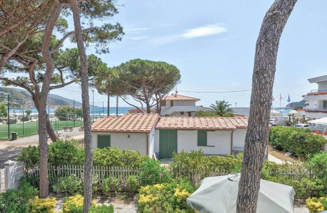 Apartment "Villa Fantagali 501" close to the Beach with Sea View, Garden & Wi-Fi