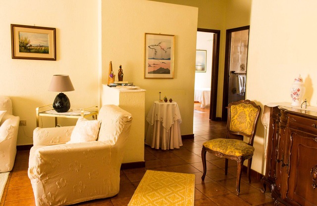 Apartment with terrace level