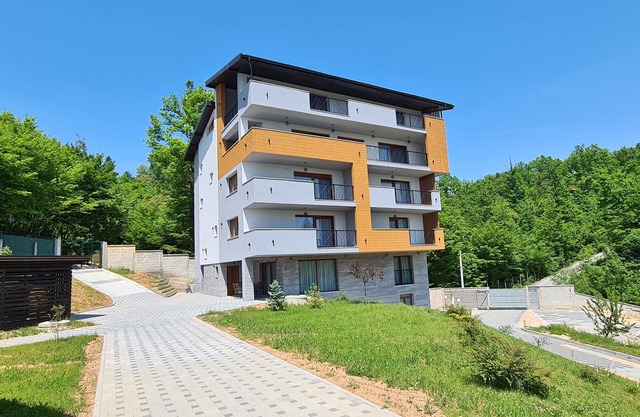 Apartment with 4 bedrooms and shared pool