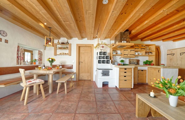 Apartment with a lovely farmhouse parlor