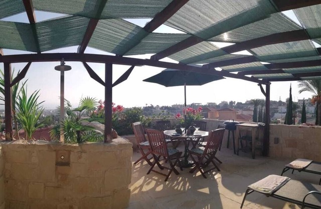 Apartment with large private terrace, panoramic views, 8 min drive from beach.