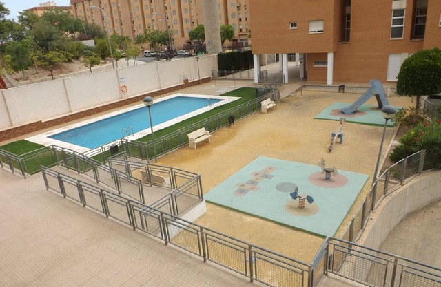 Apartment with pool in Alicante
