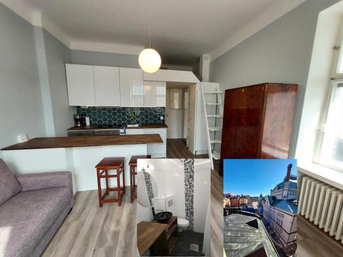 Apartment with roof view next to Railway station