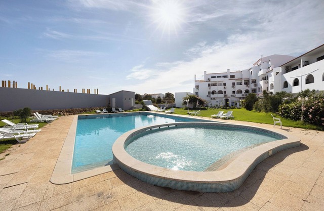 Apartment "Yasmim House" with Shared Pool & Wi-Fi