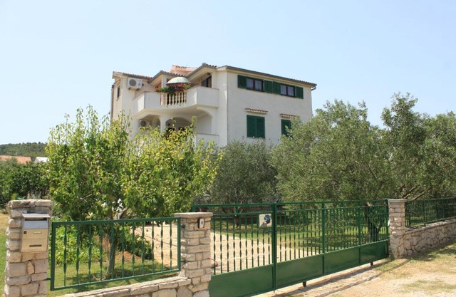 Apartments by the sea Nevidjane, Pasman - 8273