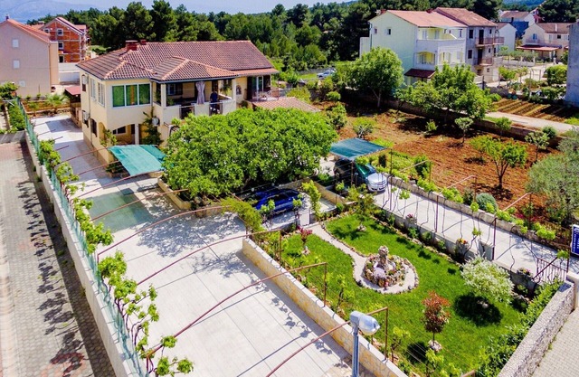 Apartments Jerko - Comfort One Bedroom Apartment with Terrace