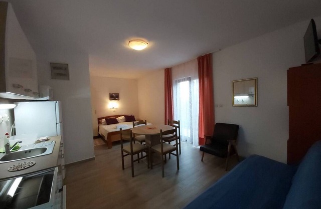 Apartments Villa Pelegrin - Studio Apartment with Sea View (Apartment