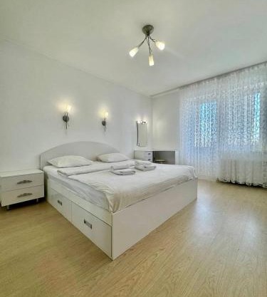 ApartPoltava Стильні білосніжні апартаменти, 2-ОКРЕМІ кімнати , документи для відрядження , банківський чек