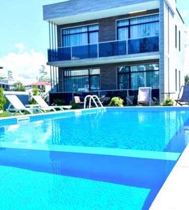 Apollo Plus Cottages