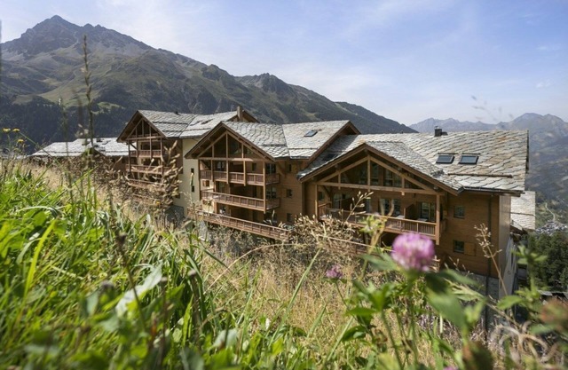 Appartement de Famille Près des Pistes | Accès Piscine Intérieure + Spa Sur Place