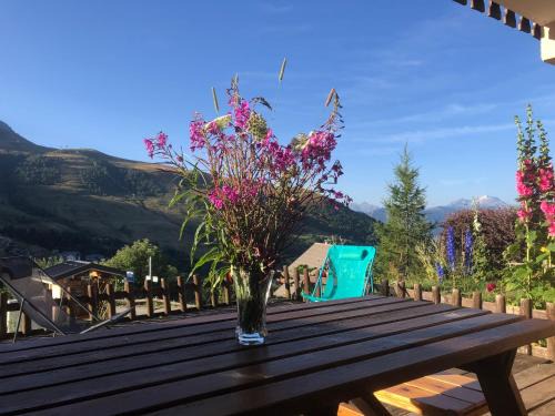 Appartement avec terrasse magnifique vue montagne