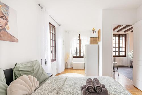 Appartement 2 pièces 36m2, CDG Airport, Disneyland Paris, Asterix, Parc des expo, 10min gare de Chelles, Parking gratuit dans la ville