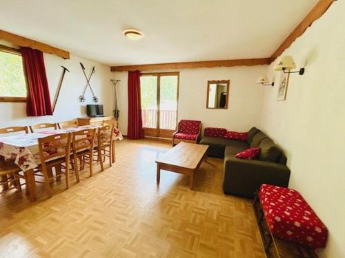 Appartement 4 pièces avec balcon, parking et local ski à Puy-Saint-Vincent - FR-1-504-30
