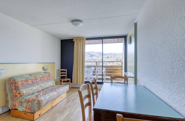 Appartement au Calme! Balcon avec Vue + Piscine