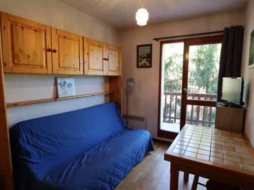 Appartement cosy 4 pers, centre-village, ski/rando à pied, piscine, commerces à proximité - FR-1-342-182