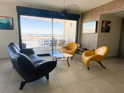 Appartement de luxe 4 étoiles avec climatisation et parking à Canet-Plage - FR-1-750-74