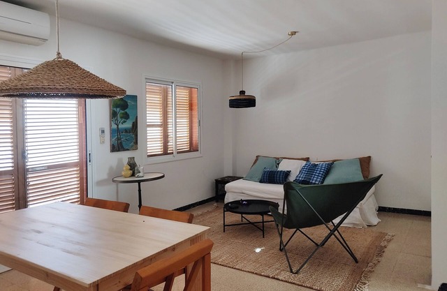 Appartement Dans un Village de Pècheurs Entouré de Merveilleuses Criques