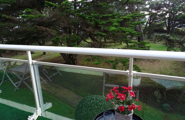Appartement Dans un Parc Arboré à 100 m de la Grande Plage, Près de la Thalasso