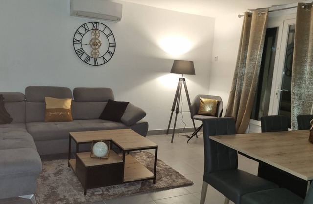 Appartement Dans un Pavillon